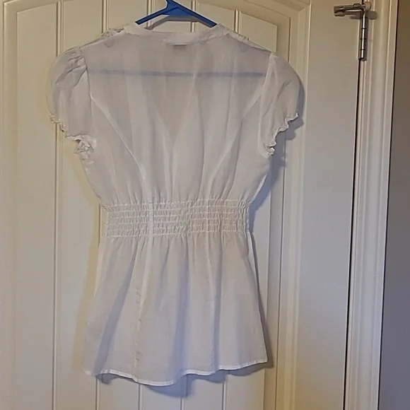 Guess ruffled blouse - Picture 2 of 4